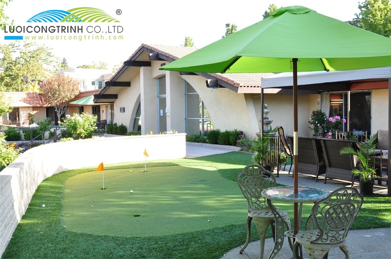 thi công golf mini trên sân thượng